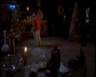 Charmed-Online_dot_net-7x01ACallToArms2550.jpg