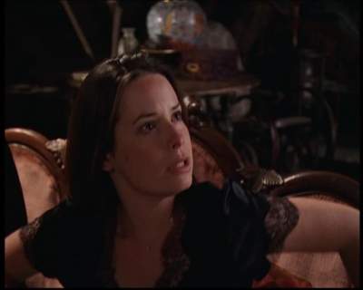 Charmed-Online_dot_net-702TheBareWitchProject1271.jpg