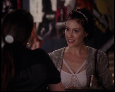 Charmed-Online_dot_net-7x03CheaperByTheCoven0263.jpg