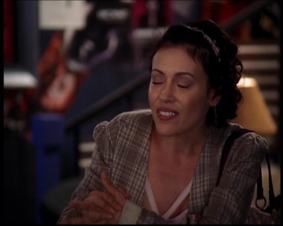 Charmed-Online_dot_net-7x03CheaperByTheCoven0273.jpg