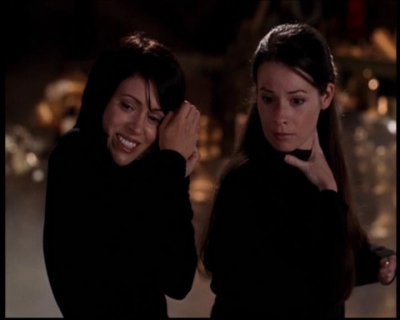 Charmed-Online_dot_net--7x04Charrrmed2438.jpg