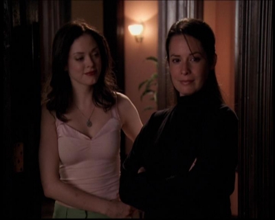 Charmed-Online_dot_net--7x04Charrrmed2559.jpg