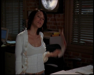 Charmed-Online_dot_net--7x04Charrrmed2663.jpg