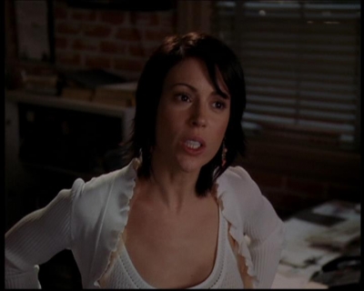 Charmed-Online_dot_net--7x04Charrrmed2693.jpg