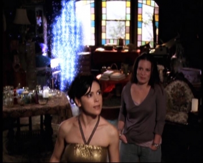 Charmed-Online-dot-net_707SomeoneToWitchOverMe0715.jpg