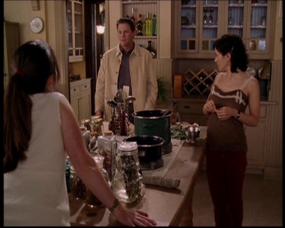 Charmed-Online-dot-709TheresSomethingAboutLeo0782.jpg