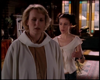 Charmed-Online-dot-718LittleBoxOfHorrors0812.jpg