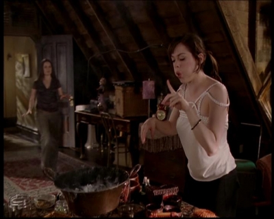 Charmed-Online-dot-720ImaginaryFriends0007.jpg