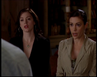 Charmed-Online-dot-722SomethingWiccaThisWayGoes0024.jpg