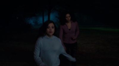 Charmed-Online-dot-nl_Charmed-1x03SweetTooth02291.jpg