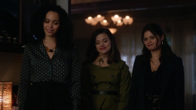 Charmed-Online-dot-nl_Charmed-1x04ExorciseYourDemons02138.jpg