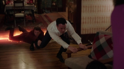 Charmed-Online-dot-nl_Charmed-1x09JingleHell02228.jpg