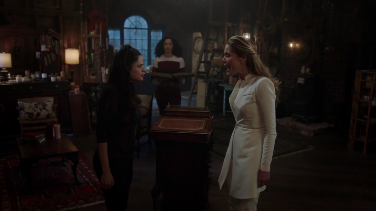 Charmed-Online-dot-nl_Charmed-1x10KeepCalmAndHarryOn01151.jpg