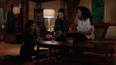 Charmed-Online-dot-nl_Charmed-1x11WitchPerfect02202.jpg