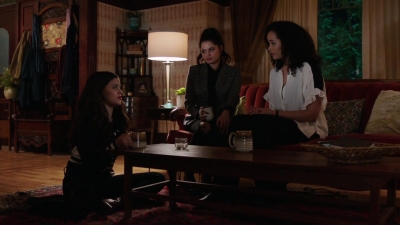 Charmed-Online-dot-nl_Charmed-1x11WitchPerfect02205.jpg