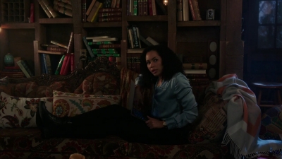 Charmed-Online-dot-nl_Charmed-1x14TouchedByADemon00415.jpg