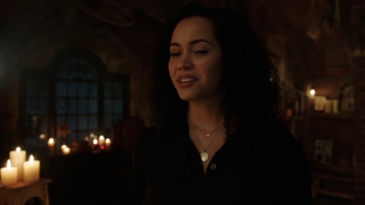 Charmed-Online-dot-nl_Charmed-1x15SwitchesAndStones02388.jpg
