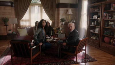 Charmed-Online-dot-nl_Charmed-1x17Surrender02229.jpg