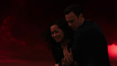 Charmed-Online-dot-nl_Charmed-1x21RedRain01642.jpg