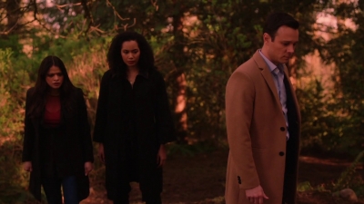 Charmed-Online-dot-nl_Charmed-1x21RedRain01923.jpg