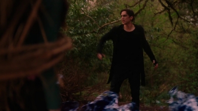 Charmed-Online-dot-nl_Charmed-1x21RedRain01930.jpg