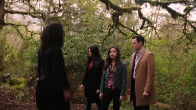 Charmed-Online-dot-nl_Charmed-1x21RedRain02084.jpg