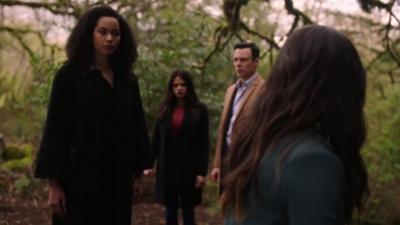 Charmed-Online-dot-nl_Charmed-1x21RedRain02104.jpg