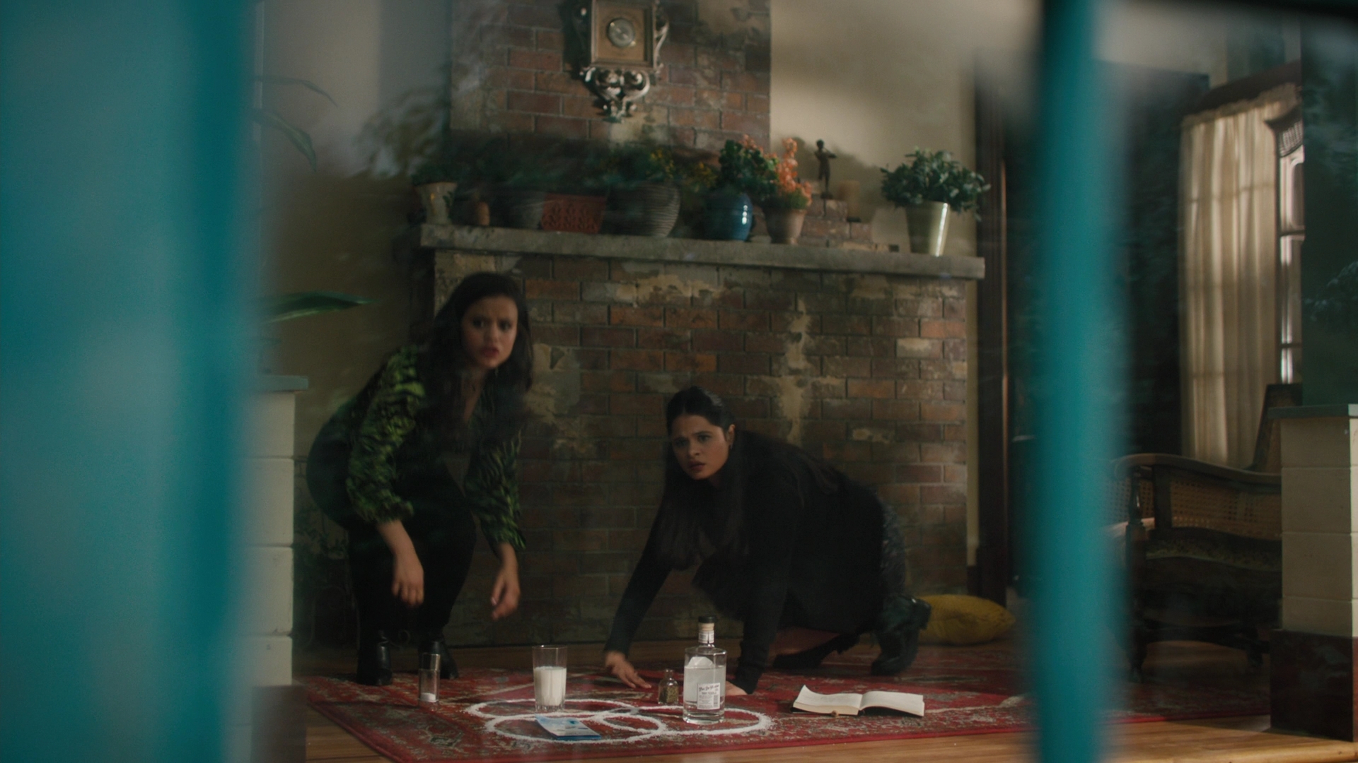 Charmed-Online-dot-nl_2x05TheTruthAboutCatsAndDogs01189.jpg