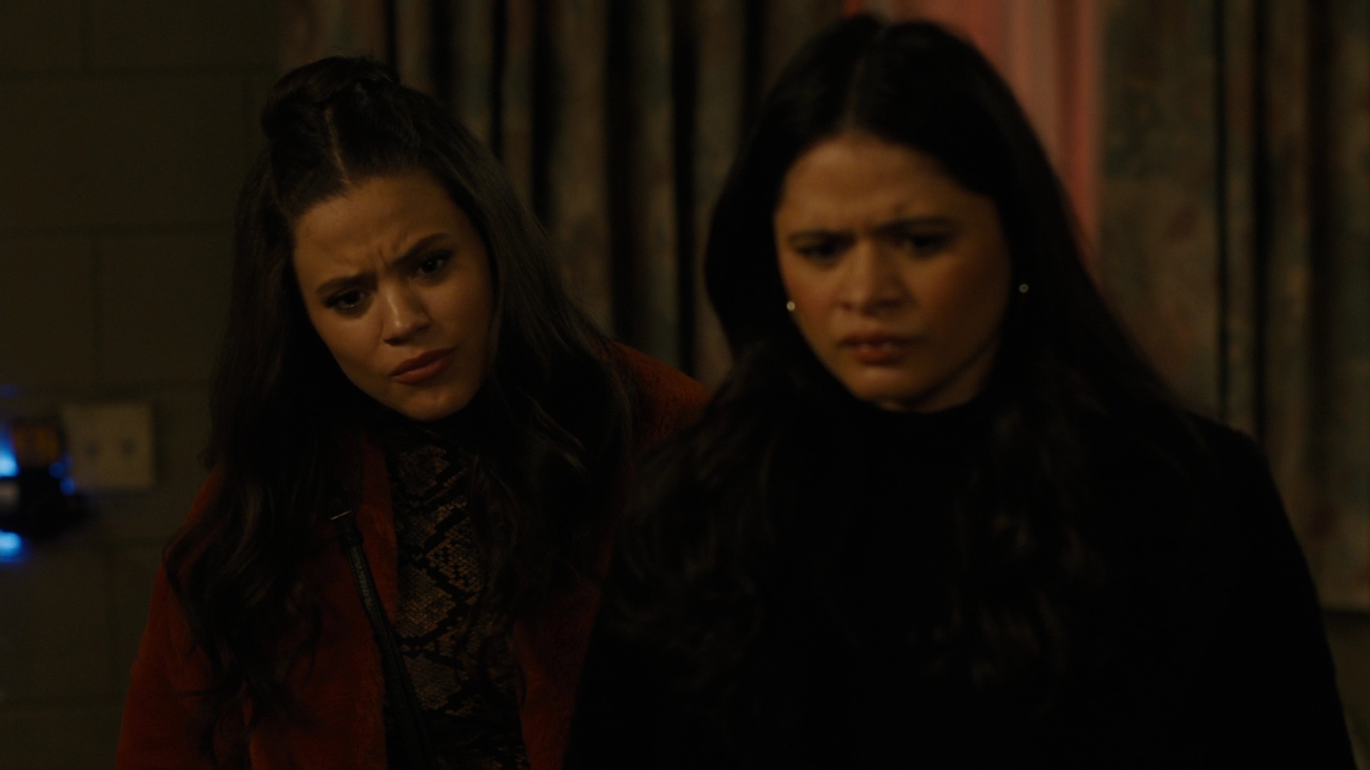 Charmed-Online-dot-nl_Charmed2x09GeussWhosComingToSafeSpaceSeattlle0748.jpg