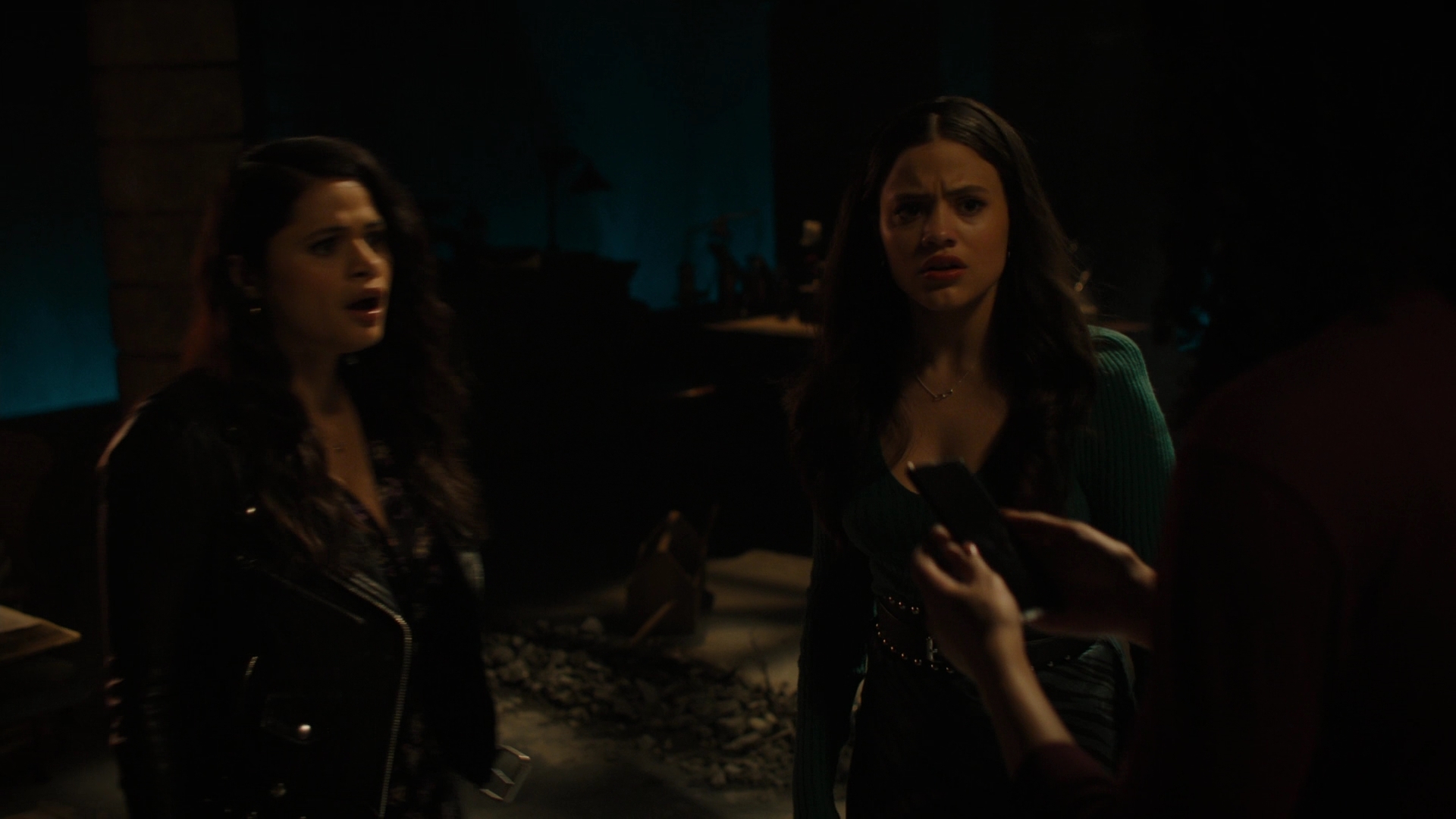 Charmed-Online-dot-nl-Charmed2x13BreakingTheCycle0581.jpg