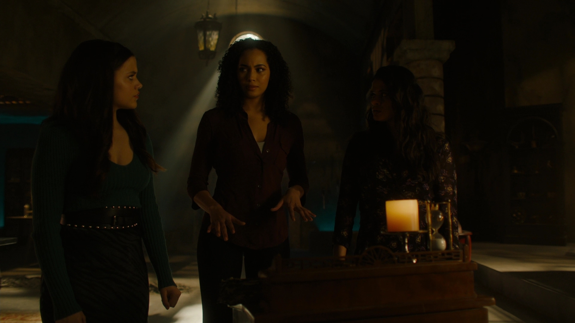 Charmed-Online-dot-nl-Charmed2x13BreakingTheCycle0783.jpg