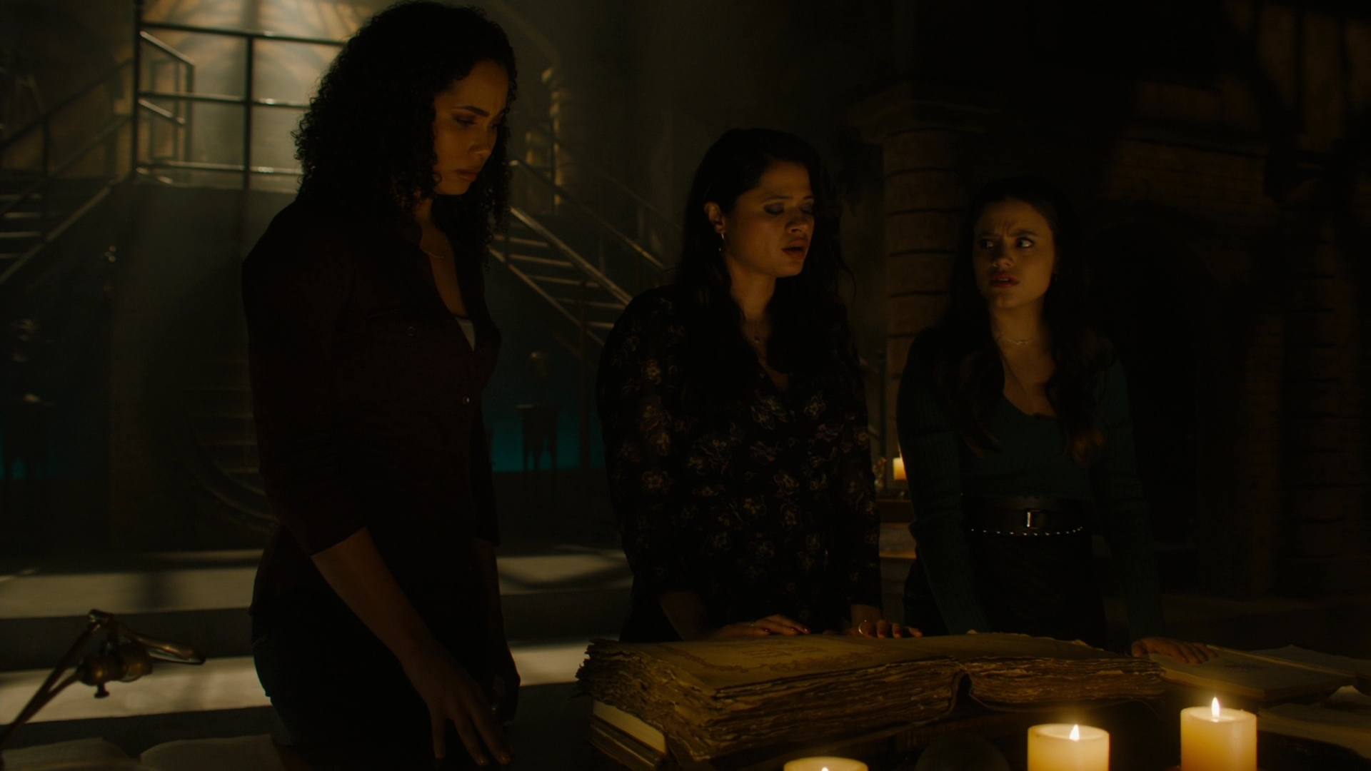 Charmed-Online-dot-nl-Charmed2x13BreakingTheCycle0963.jpg