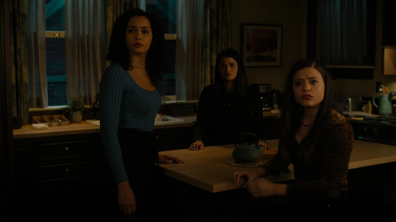 Charmed-Online-dot-nl-Charmed-2x14SuddenDeath0195.jpg