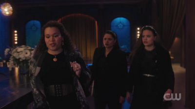 charmed-online-dot-nl_Charmed4x13TheEndisNevertheEnd0066.jpg