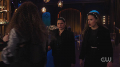 charmed-online-dot-nl_Charmed4x13TheEndisNevertheEnd0068.jpg