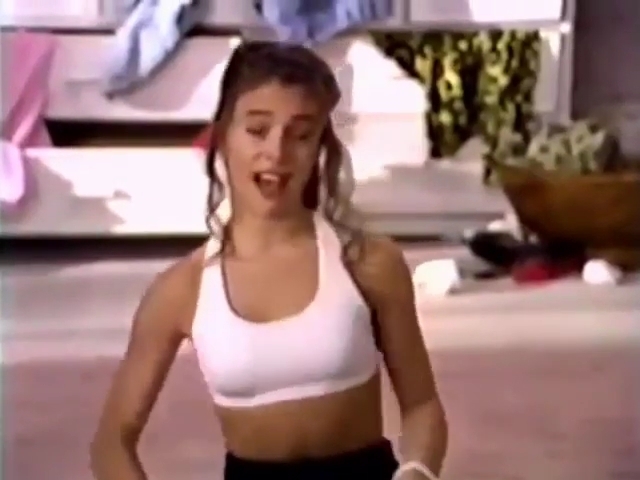 Charmed-Online-dot-nl_AlyssaMilanosTeenSteamWorkout1966.jpg