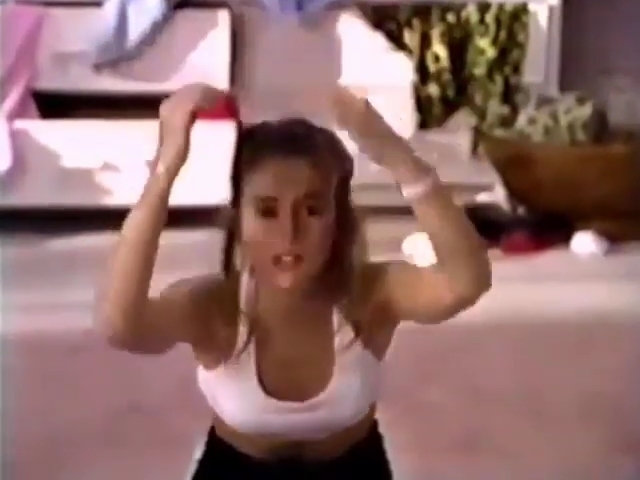 Charmed-Online-dot-nl_AlyssaMilanosTeenSteamWorkout2003.jpg