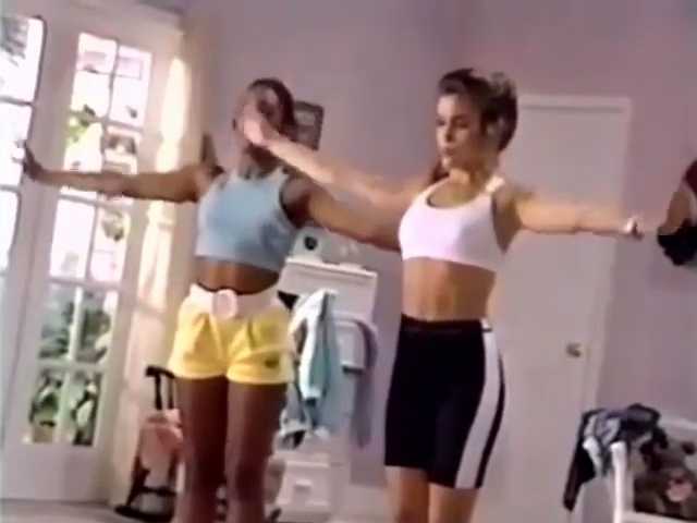 Charmed-Online-dot-nl_AlyssaMilanosTeenSteamWorkout2226.jpg