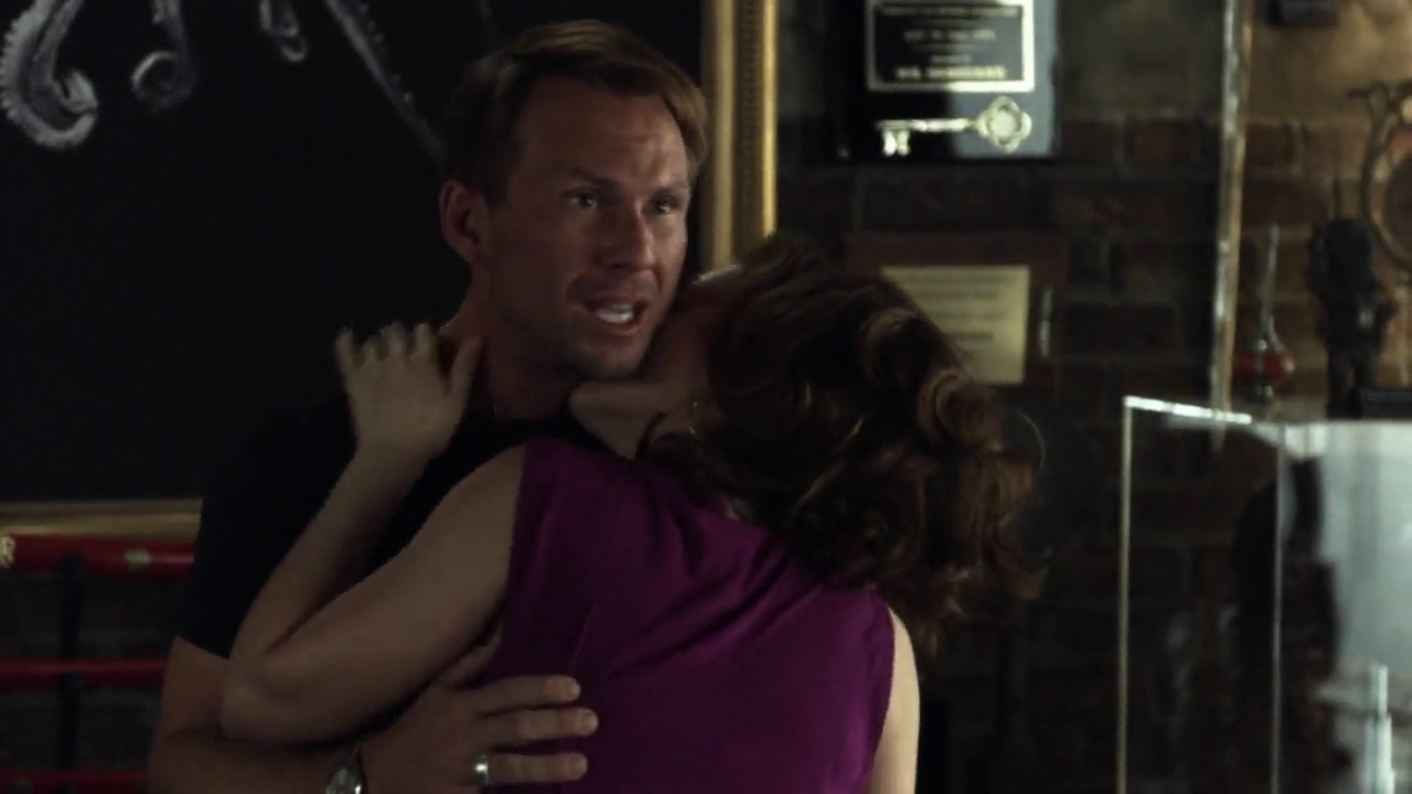 Charmed-Online-dot-net_BreakingIn1x02-0843.jpg