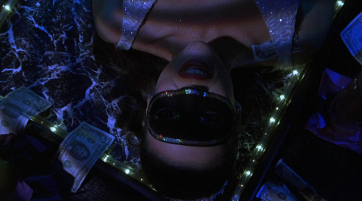 charmed-online-dot-net_BuyingTheCow1824.jpg