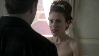 Charmed-Online_dot_nl-Castle2x120413.jpg