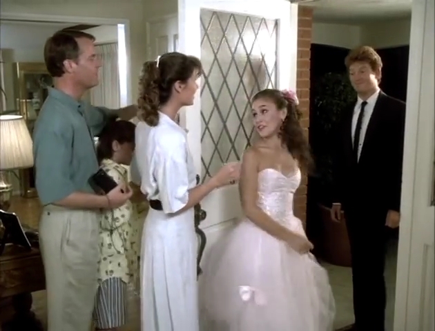 Charmed-Online-dot-nl_DanceTillDawn1192.jpg