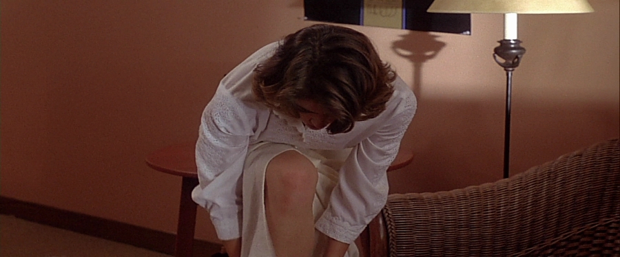 charmed-online-dot-net_EmbraceOfTheVampire0969.jpg