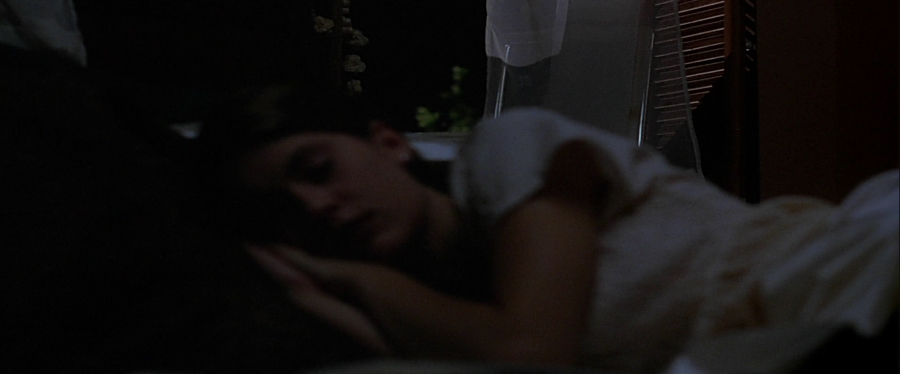 charmed-online-dot-net_EmbraceOfTheVampire1122.jpg