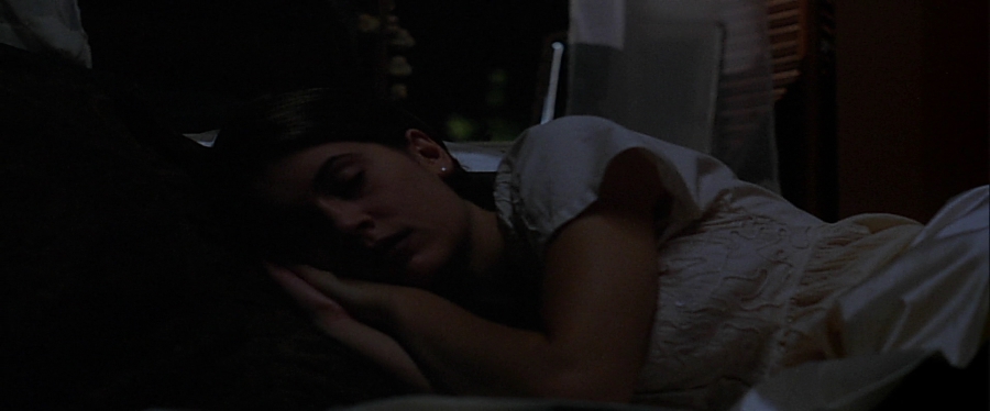 charmed-online-dot-net_EmbraceOfTheVampire1124.jpg