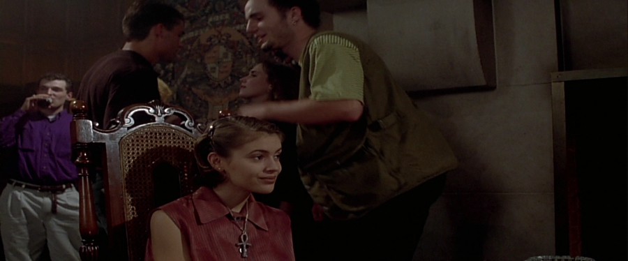 charmed-online-dot-net_EmbraceOfTheVampire1839.jpg