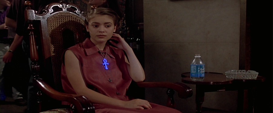 charmed-online-dot-net_EmbraceOfTheVampire1881.jpg