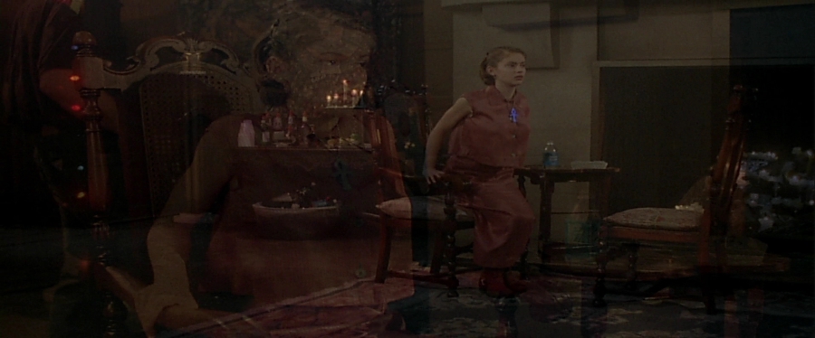 charmed-online-dot-net_EmbraceOfTheVampire1889.jpg