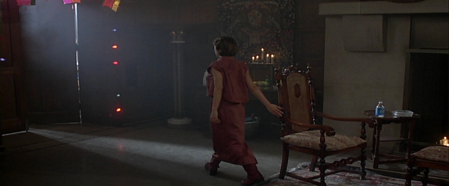 charmed-online-dot-net_EmbraceOfTheVampire1894.jpg