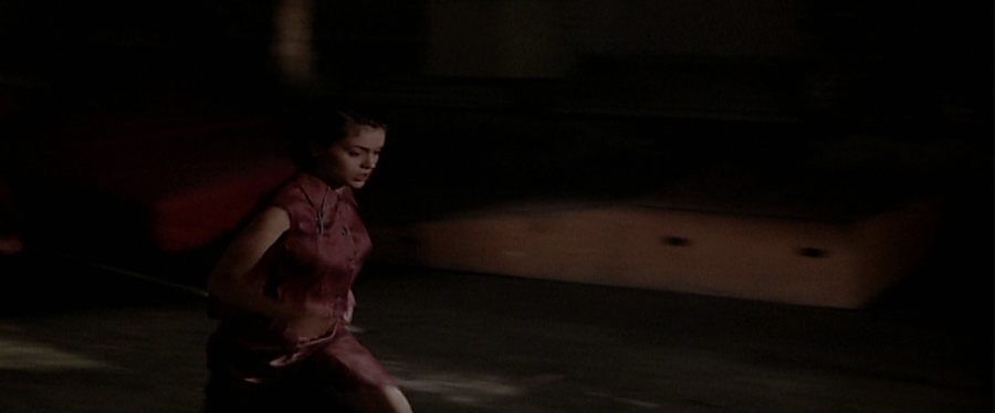 charmed-online-dot-net_EmbraceOfTheVampire2130.jpg